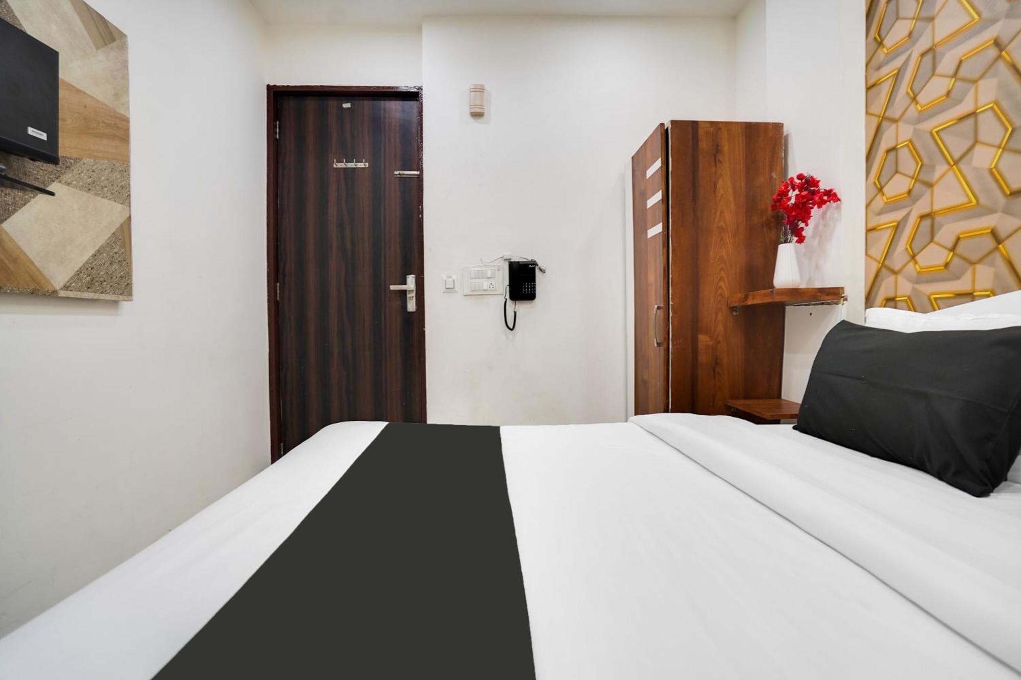 Super Oyo Hotel O Sky Wings Ajmer Eksteriør billede